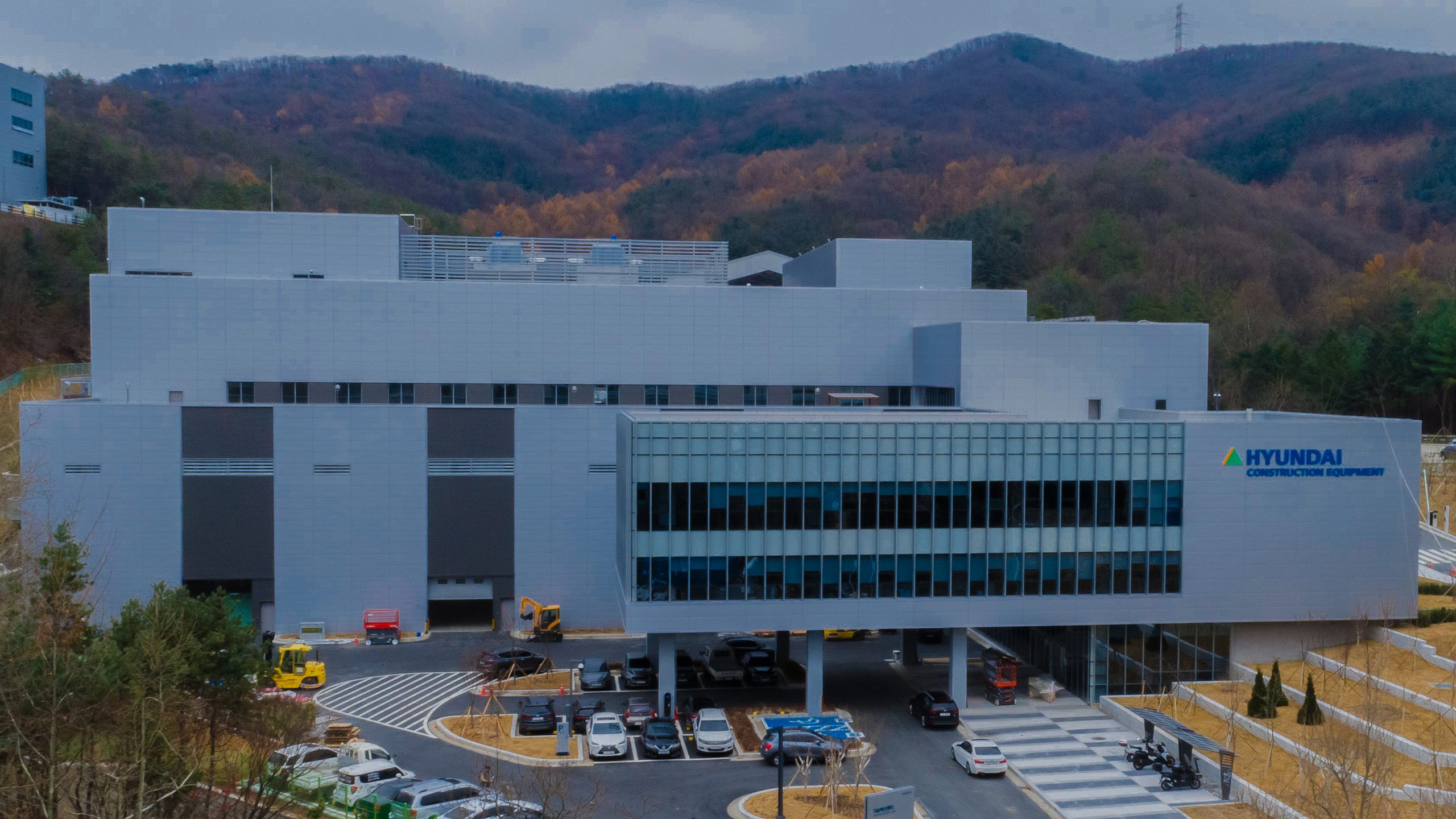 Hyundai Construction Equipment Completes Construction of “Technology Innovation Center”  the cradle of quality innovation